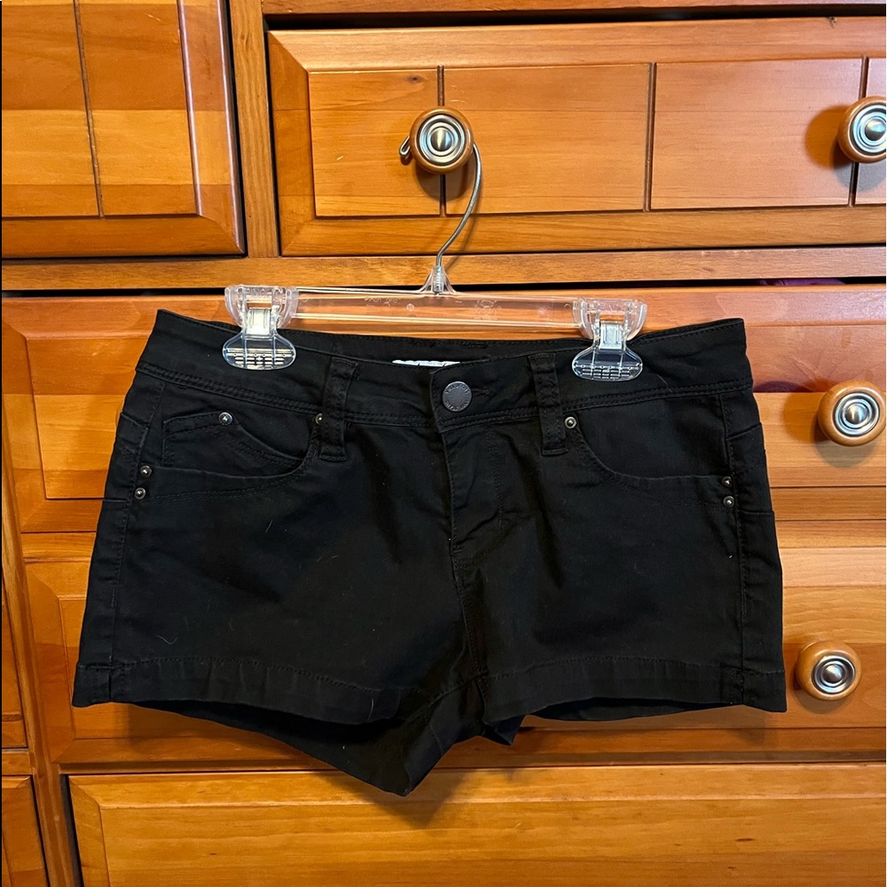YMI wanna betta butt shorts